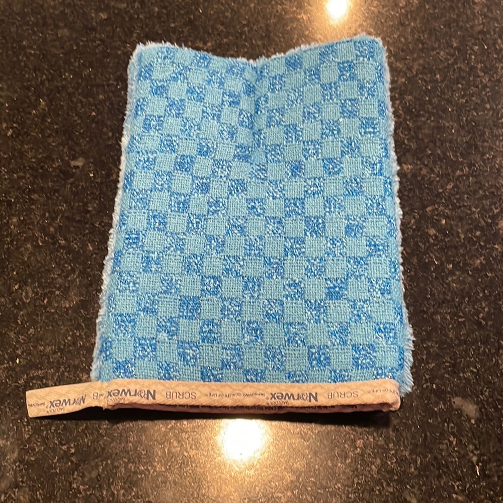 Norwex Bathroom Scrub Mitt NWOT